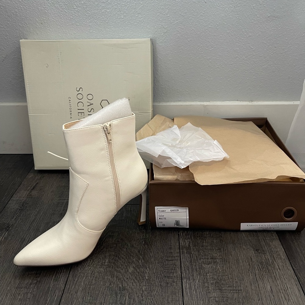 White booties from vici size 8 brand new